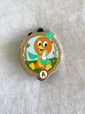 Disney Adventureland Mystery Pin Orange Bird